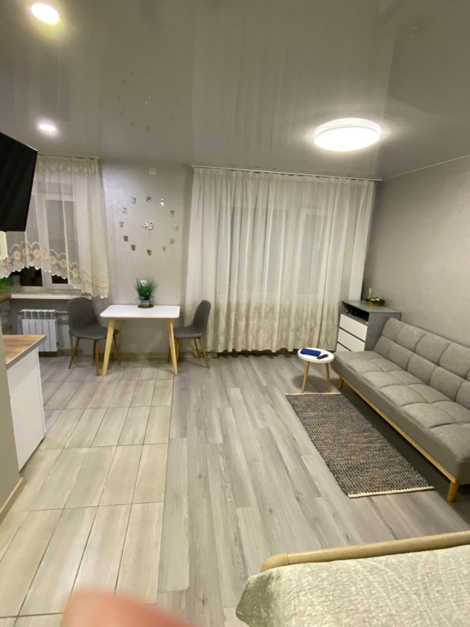 Apartments Апартамент Рабочая 81, Кирова Kirova Dnipro Exterior foto